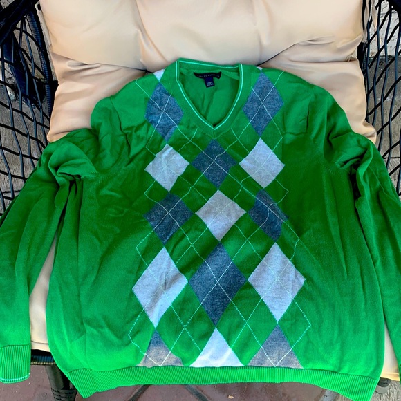 Banana Republic Other - Men’s V-Neck argyle green sweater